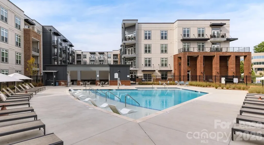 4520 Charlotte Park Drive Charlotte NC 28217