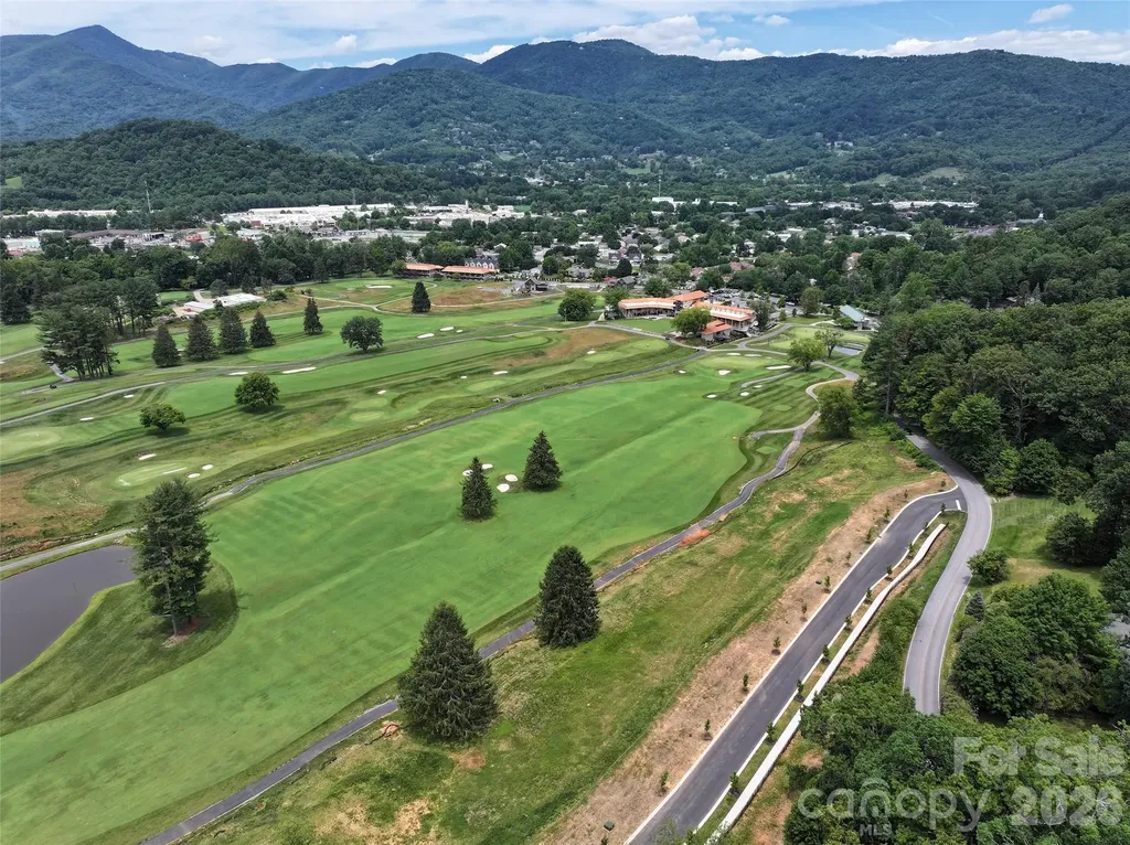 82 Farmer Branch Lane Waynesville NC 28786
