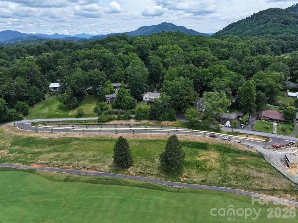 110 Farmer Branch Lane Waynesville NC 28786