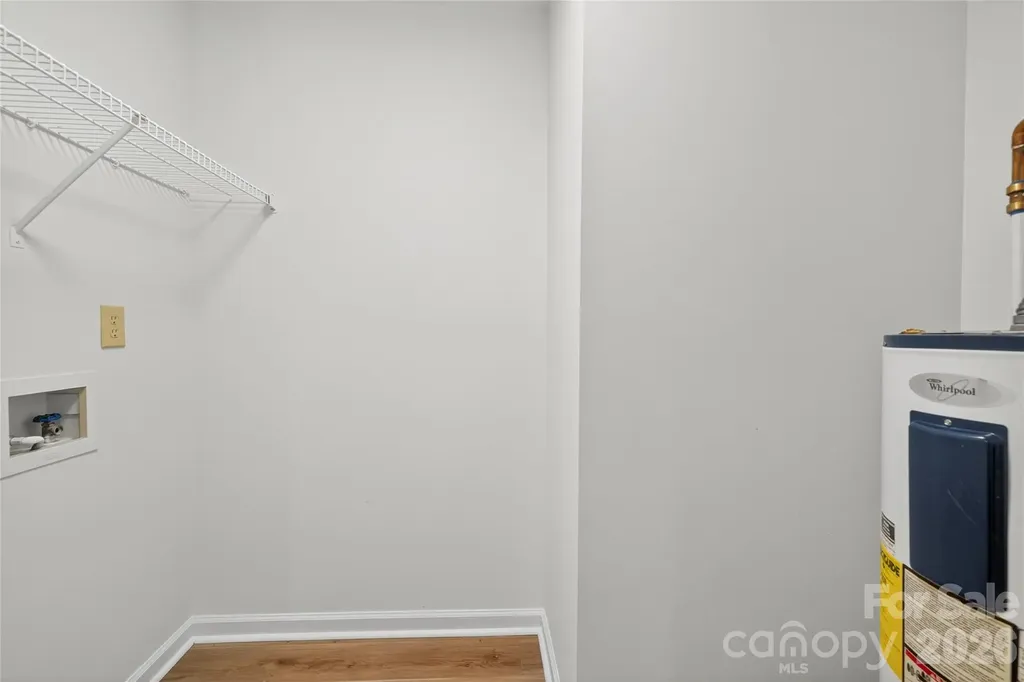 6407 Windsor Gate Lane Charlotte NC 28215