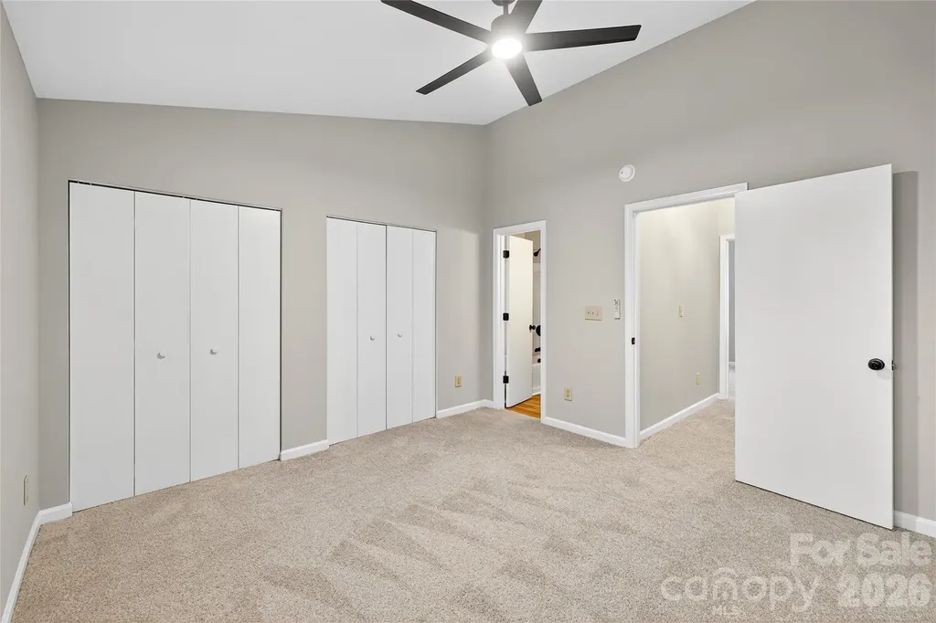 6407 Windsor Gate Lane Charlotte NC 28215