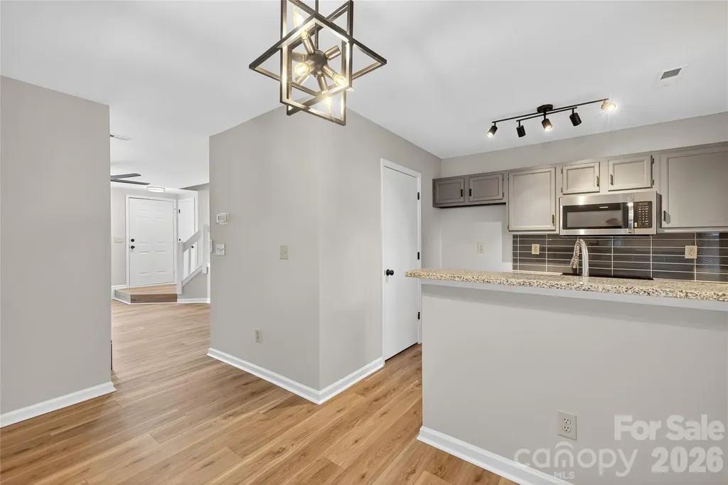 6407 Windsor Gate Lane Charlotte NC 28215