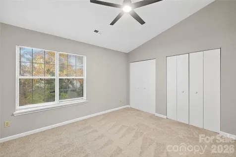 6407 Windsor Gate Lane Charlotte NC 28215
