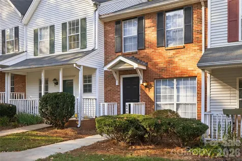 6407 Windsor Gate Lane Charlotte NC 28215