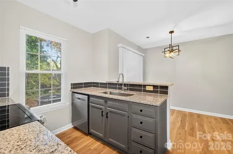 6407 Windsor Gate Lane Charlotte NC 28215