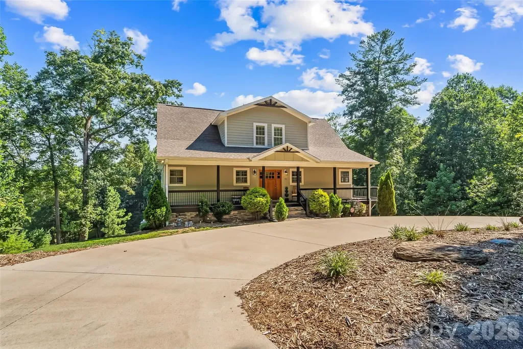 94 S Fairway Drive Nebo NC 28761
