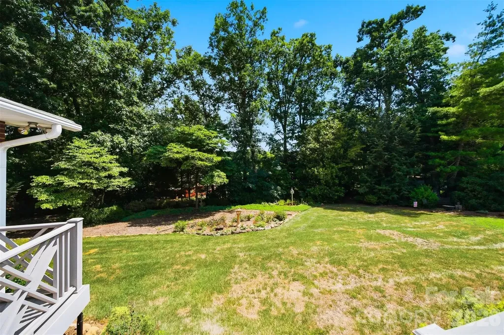 1599 Oakmont Drive Lenoir NC 28645