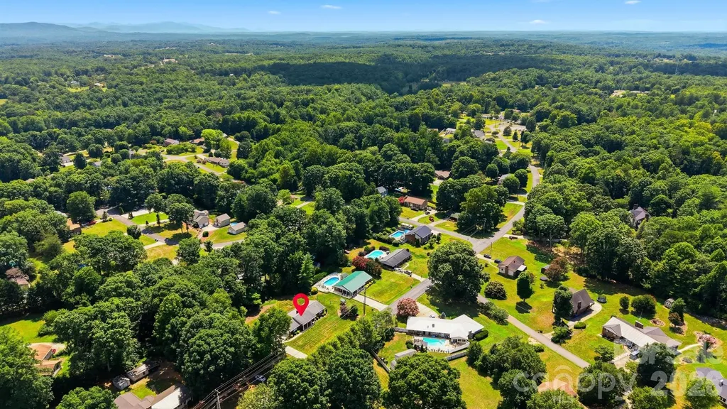 1599 Oakmont Drive Lenoir NC 28645