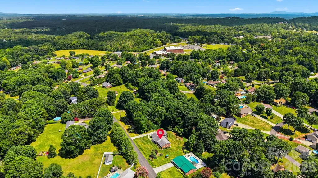 1599 Oakmont Drive Lenoir NC 28645