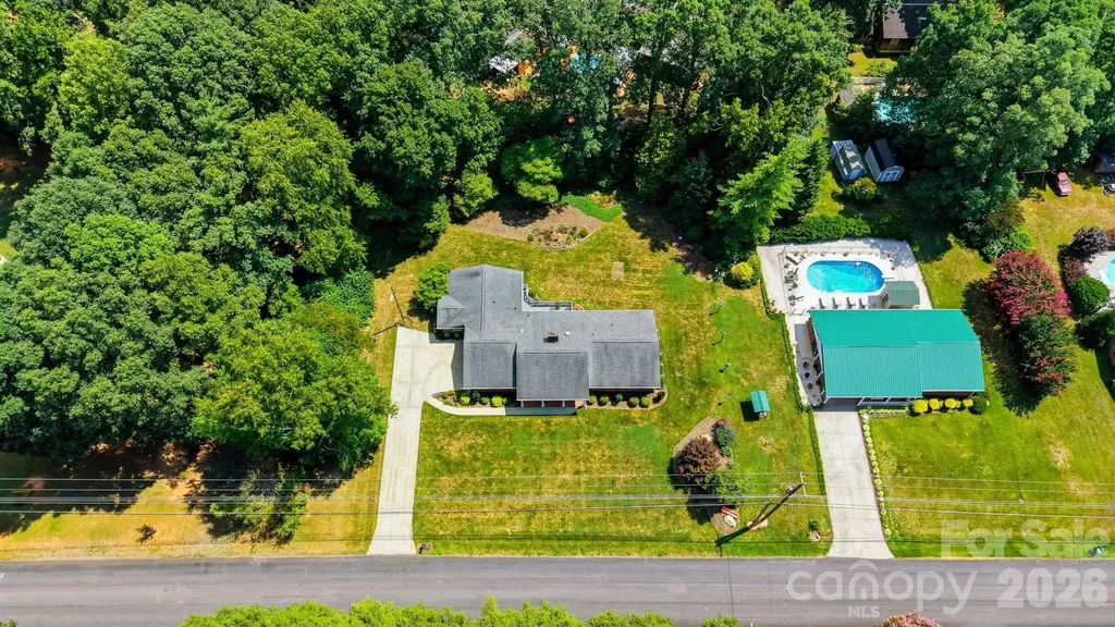 1599 Oakmont Drive Lenoir NC 28645
