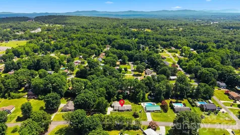 1599 Oakmont Drive Lenoir NC 28645