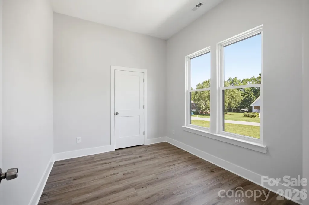 1213 Creekside Drive Conover NC 28613