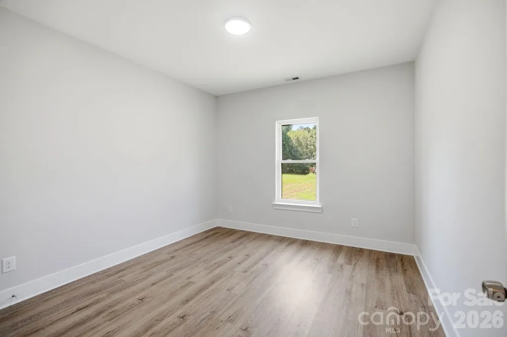 1213 Creekside Drive Conover NC 28613
