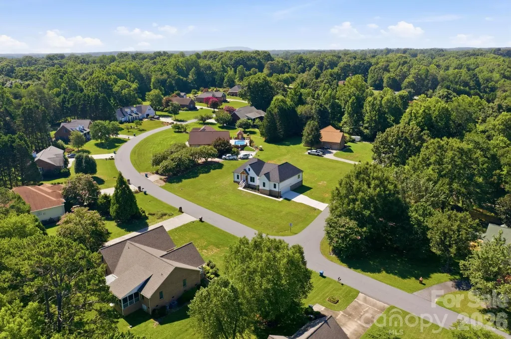 1213 Creekside Drive Conover NC 28613