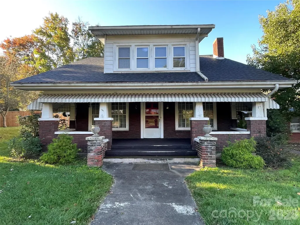 318 Academy Street Canton NC 28716