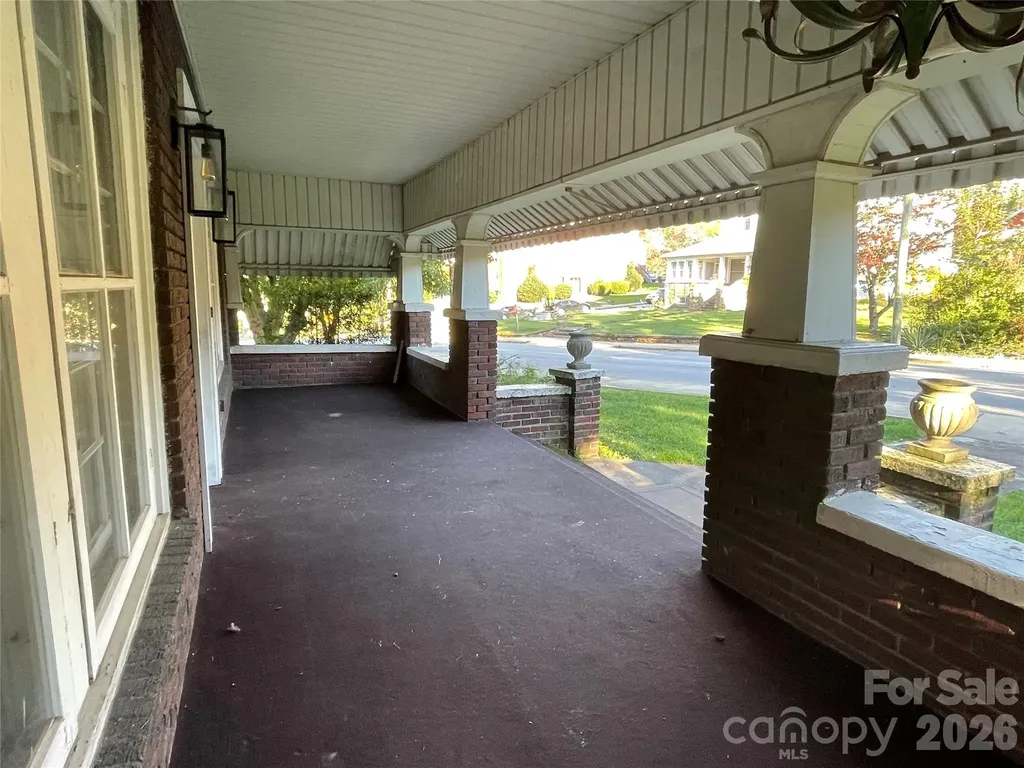 318 Academy Street Canton NC 28716