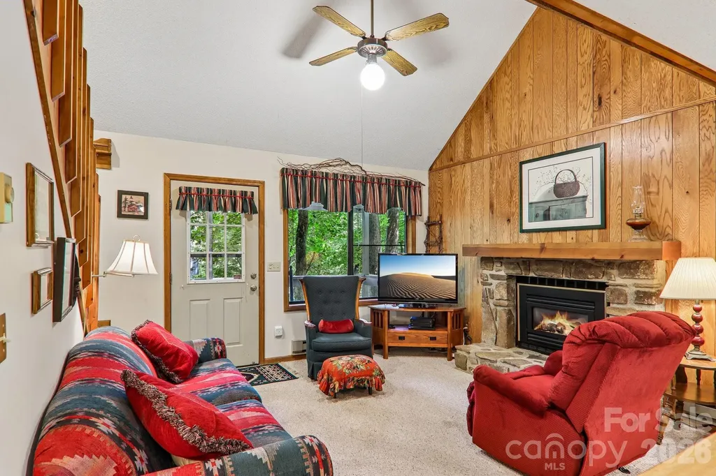 13 Lisa Lane Maggie Valley NC 28751