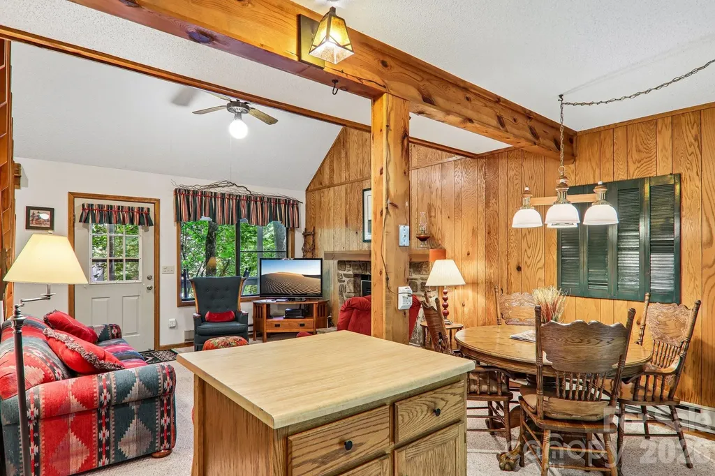 13 Lisa Lane Maggie Valley NC 28751