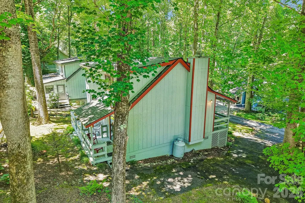 13 Lisa Lane Maggie Valley NC 28751