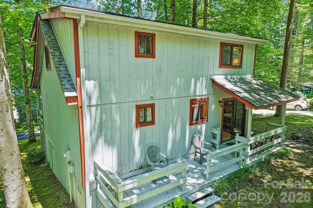 13 Lisa Lane Maggie Valley NC 28751
