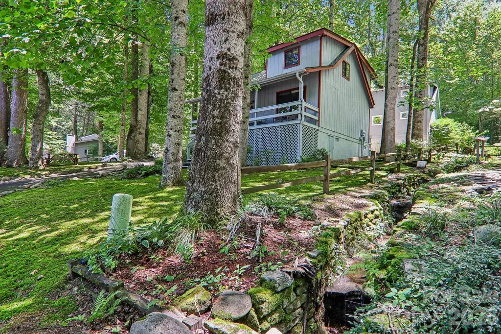 13 Lisa Lane Maggie Valley NC 28751