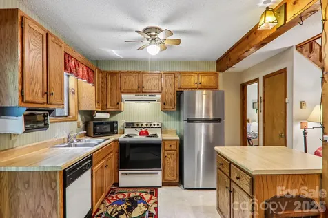 13 Lisa Lane Maggie Valley NC 28751