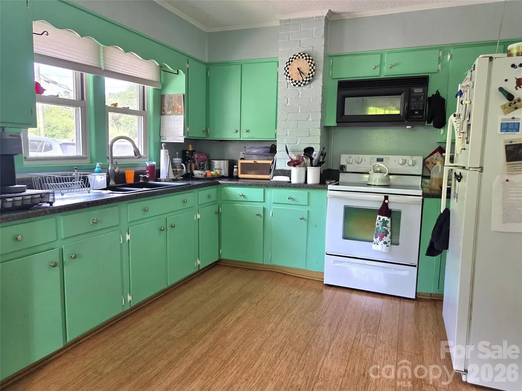 201 Stafford Street Black Mountain NC 28711