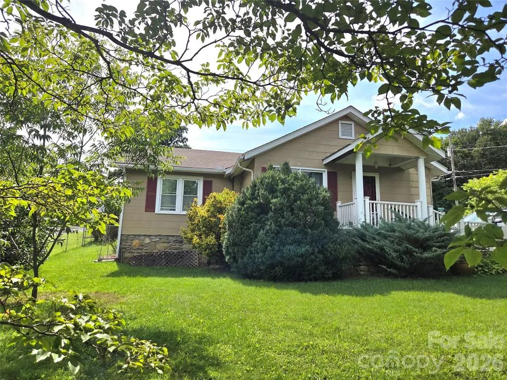 201 Stafford Street Black Mountain NC 28711