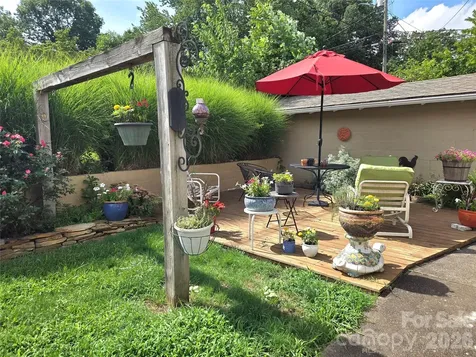 201 Stafford Street Black Mountain NC 28711