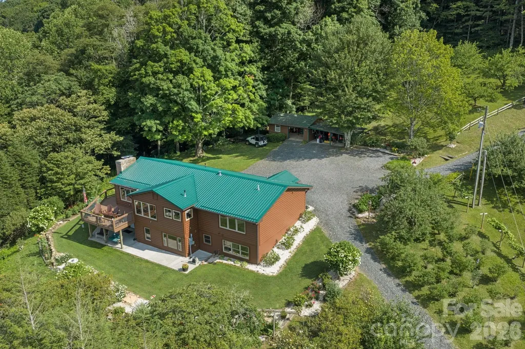1013 Perry Road West Jefferson NC 28694