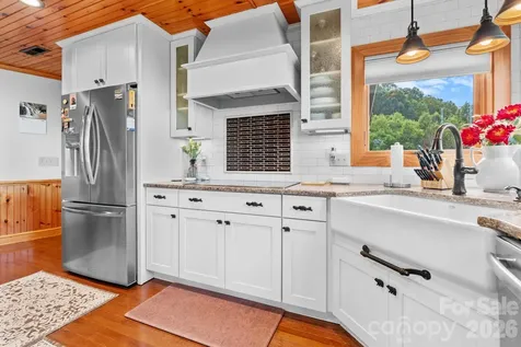1013 Perry Road West Jefferson NC 28694