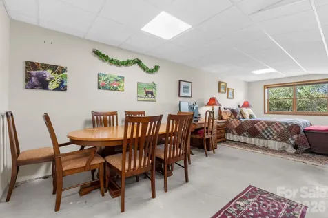 1013 Perry Road West Jefferson NC 28694