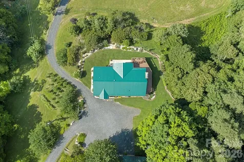 1013 Perry Road West Jefferson NC 28694