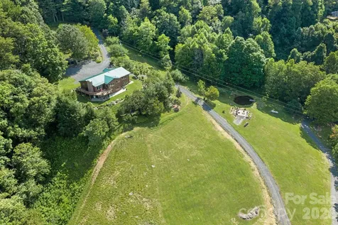 1013 Perry Road West Jefferson NC 28694