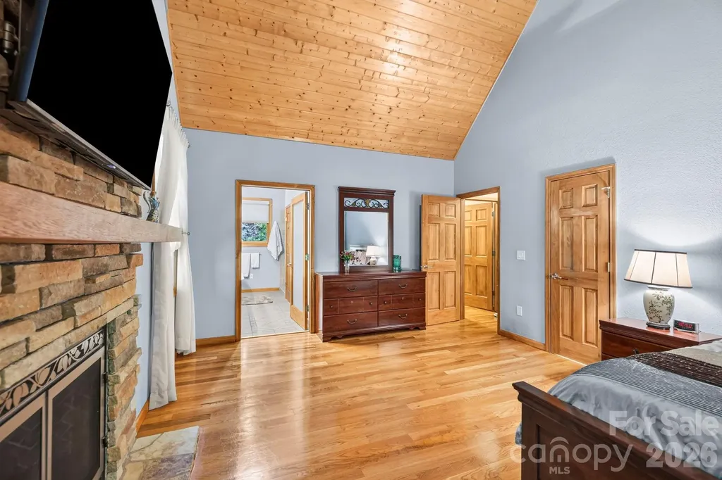 149 Oriole Road Brevard NC 28712