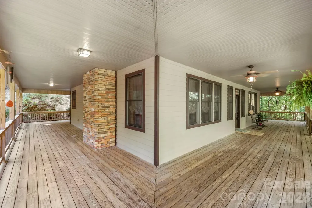 149 Oriole Road Brevard NC 28712