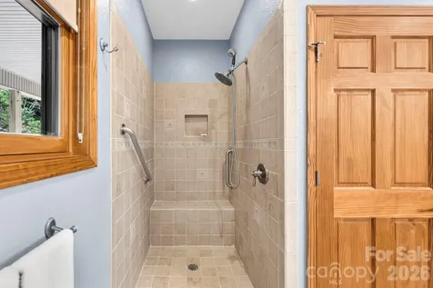 149 Oriole Road Brevard NC 28712