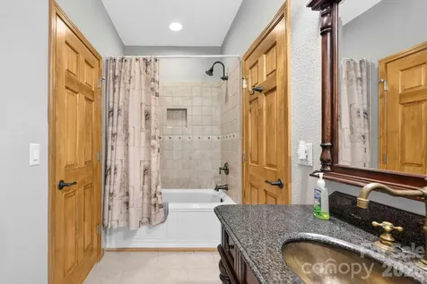 149 Oriole Road Brevard NC 28712