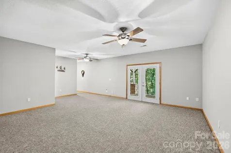 149 Oriole Road Brevard NC 28712