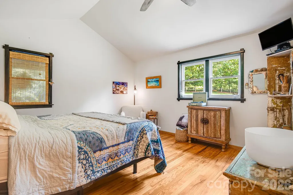 200 Black Hawk Trail Waynesville NC 28785