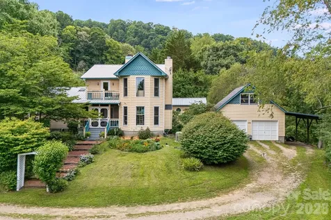 200 Black Hawk Trail Waynesville NC 28785