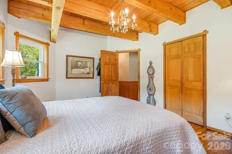 200 Black Hawk Trail Waynesville NC 28785