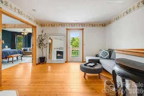 200 Black Hawk Trail Waynesville NC 28785