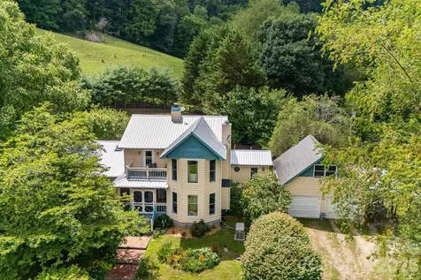 200 Black Hawk Trail Waynesville NC 28785