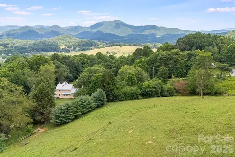 200 Black Hawk Trail Waynesville NC 28785