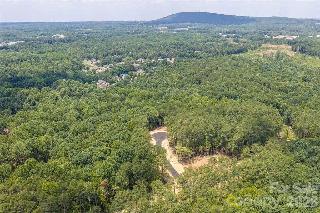 5432 Pine Creek Drive Denver NC 28037