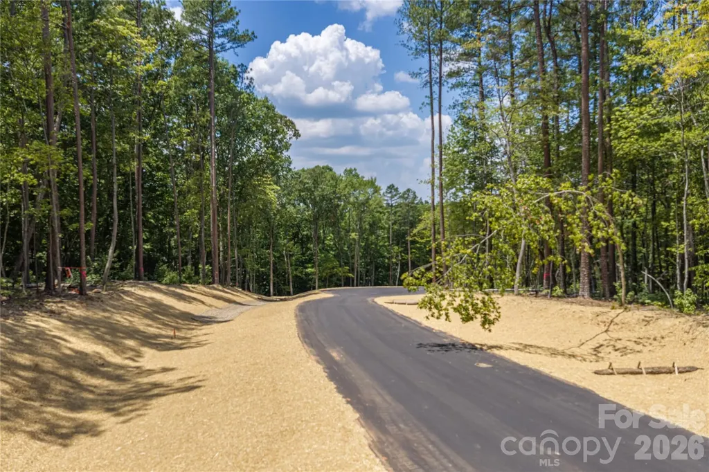 5432 Pine Creek Drive Denver NC 28037