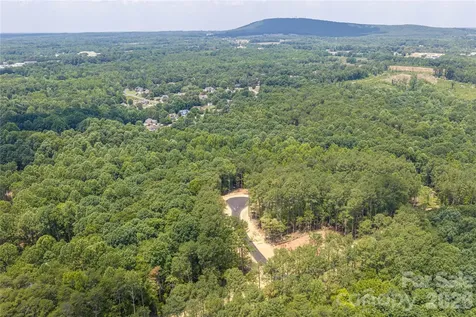 5432 Pine Creek Drive Denver NC 28037