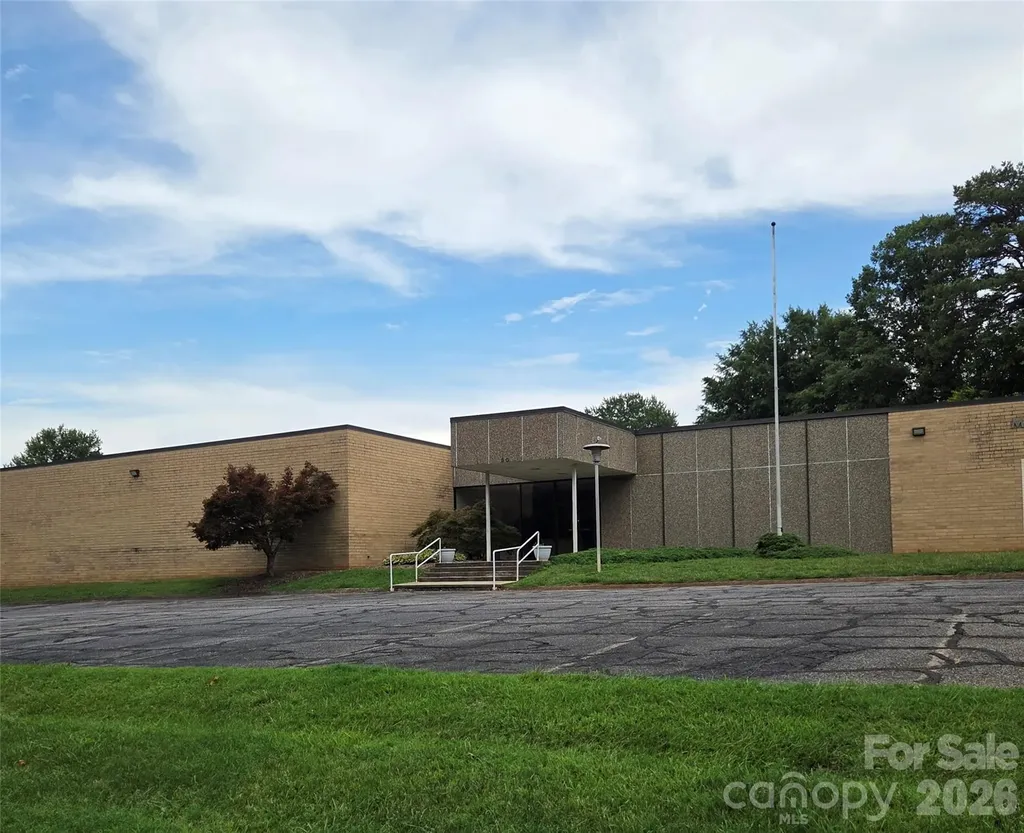 30 Catawba Valley Boulevard SE Hickory NC 28602