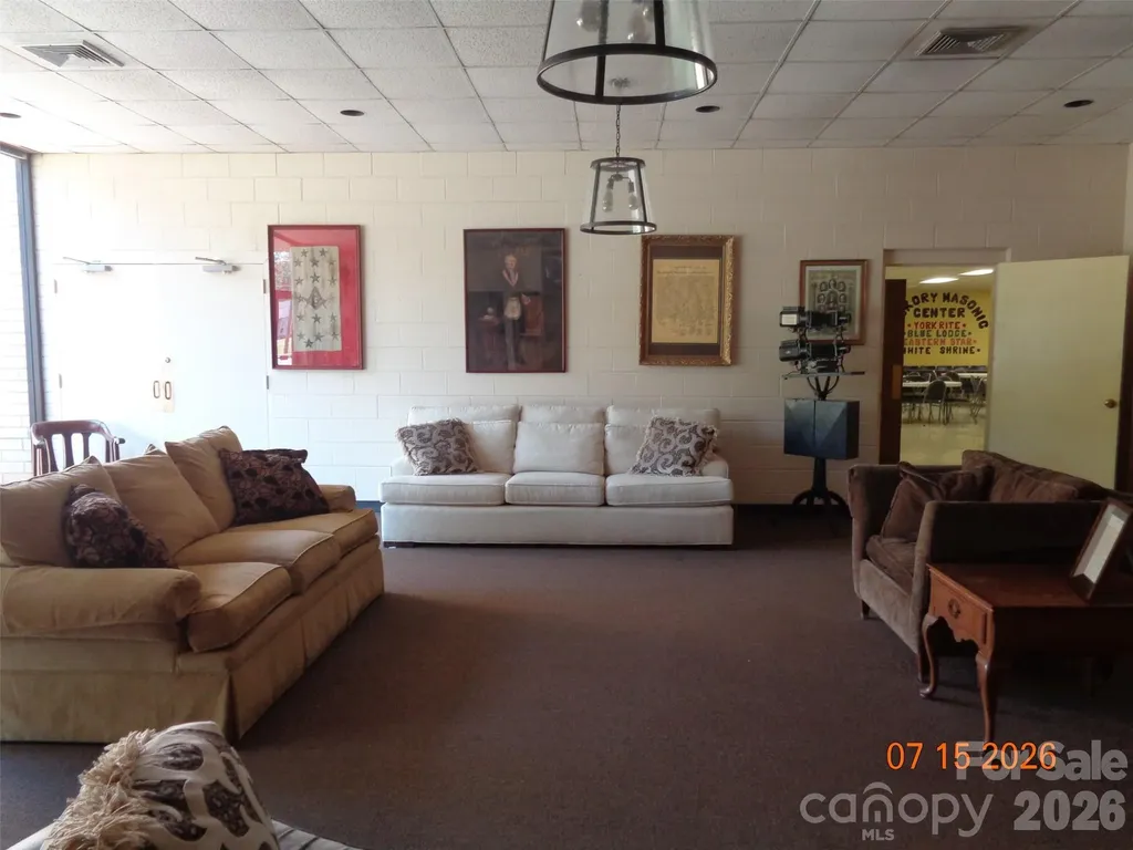 30 Catawba Valley Boulevard SE Hickory NC 28602